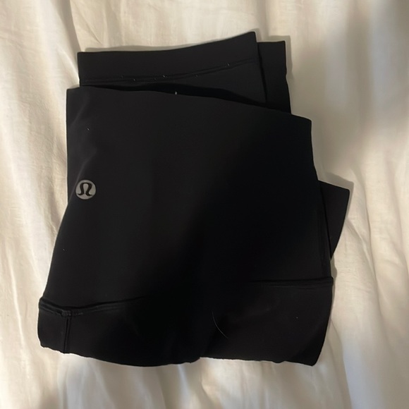 lululemon athletica Pants - black lululemon cropped leggings